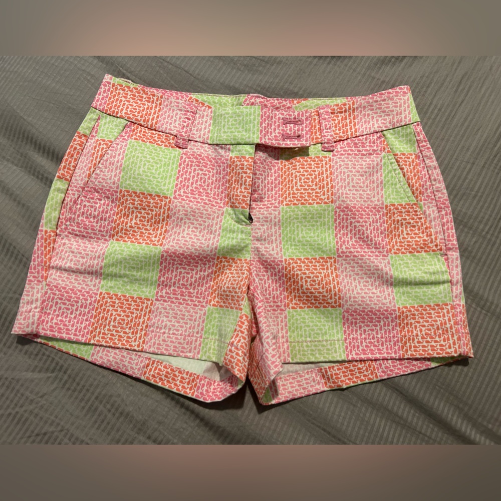 Vineyard Vines shorts size 0